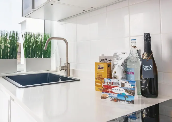 Casita San Juan, Near Beach, Surf, Kite, Hike Tatil Evi Famara